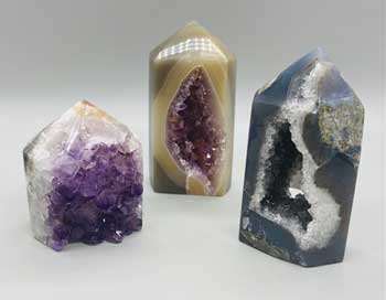 .8-1.0# Amethyst obelisk W Druse on front